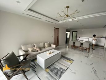 Enormous Tower A Sunshine Center apartment on the 26th floor for rent (2)