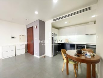 Excellent 1-bedroom apartment in Watermark Lac Long Quan for rent (5)