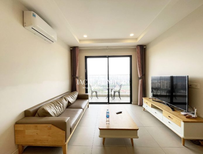 Excellent 3-bedroom transferred apartment at Kosmo Tay Ho (1)