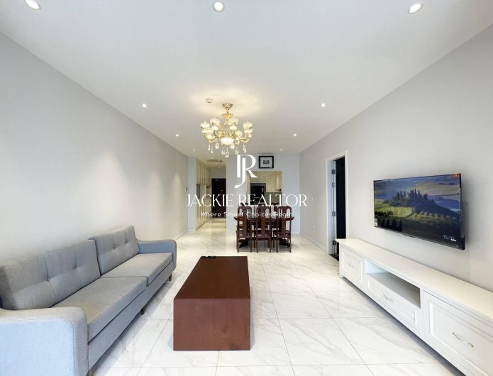 Excellent lakeview 2BDs apartment in El Dorado for rent (1)