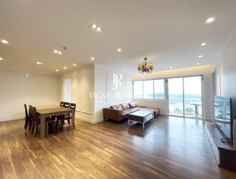 Excellent renovated 3 bedrooms in Ciputra for rent (3)