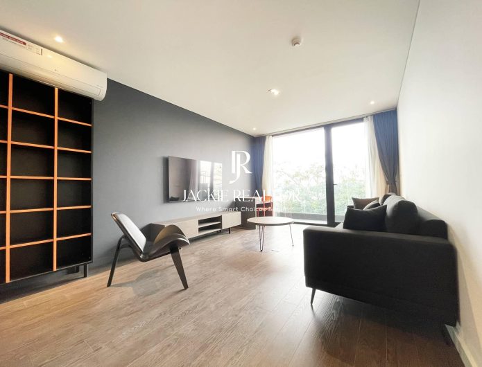 Exclusive 2-bedroom duplex apartment in Truc Bach for rent (1)