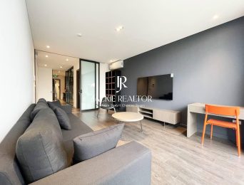 Exclusive 2-bedroom duplex apartment in Truc Bach for rent (4)