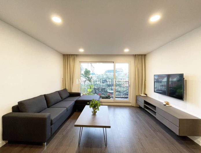 Exclusive 2 bedrooms in To Ngoc Van for rent (1)