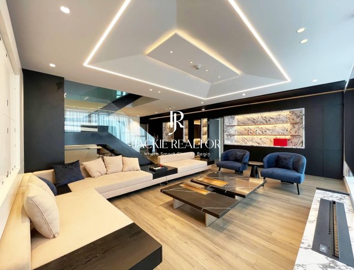 Exclusive 4BRs duplex for rent at Sunshine City with a beautiful panorama view of Red River (1)