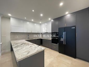 Expansive 3BHK apartment at Watermark Tay Ho for rent (4)