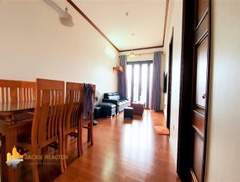 Extremely cheap 2BR apartment for rent near Noi Bai Airport in Ngoai Giao Doan Hanoi (3)