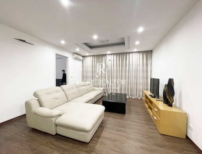 Fancy 4BHK apartment in E4 Ciputra for rent (1)