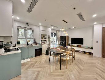 Fantastic 4-bedroom apartment at The Link Ciputra for rent (5)