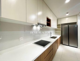 Fantastic lake-view 3-bedroom apartment at Kosmo Tay Ho for rent (5)