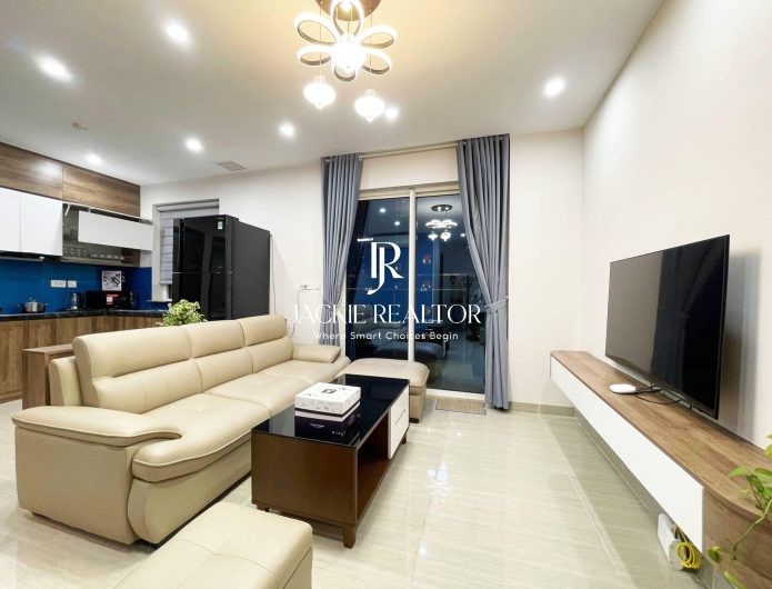 Fully furnished 2-bedroom apartment at The Link Ciputra for rent (1)