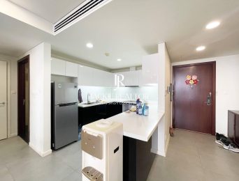 Fully furnished 2BDs apartment for rent at Watermark with very cheap price (3)