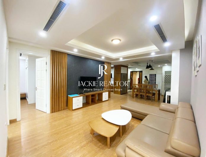 Fully furnished 3-bedroom apartment at E1 Ciputra for rent (1)