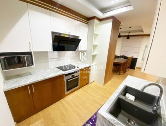 Fully furnished 3-bedroom apartment at E1 Ciputra for rent (3)