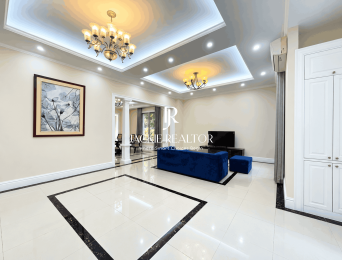 Fully furnished 330-SQM detached villa in Vinhomes Riverside for rent (3)