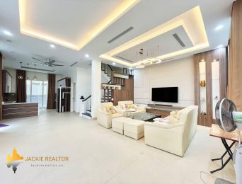 Fully furnished 3BDs semi-detached villa for rent at Vinhomes Riverside (2)