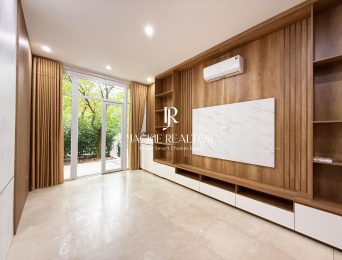 Fully furnished 5-bedroom villa for rent at K2 Ciputra (4)