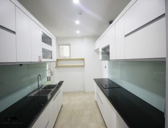 Fully furnished apartment for rent in L2 Building, The Link Ciputra Hanoi, next to golf course and club (16)