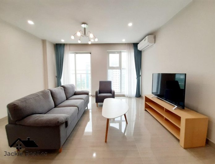 Golf View Apartment For Rent In L3 Tower, The Link Ciputra (11)