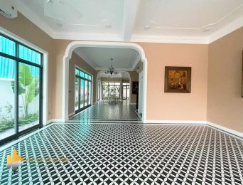 Good business shophouse for rent at Vinhomes The Harmony (4)