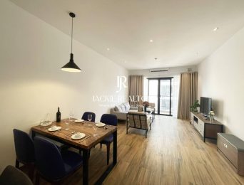 Gorgeous 2 bedrooms in Tu Hoa for rent - Westlake Housing (2)