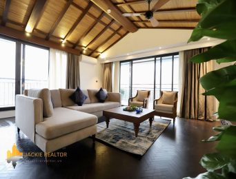Great lake-view 310SQM penthouse in Quang Khanh, Tay Ho, Hanoi for rent (2)