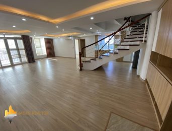 Great unfurnished 4BRs duplex apartment for rent at N02-T3 building (Quang Minh Tower) (3)