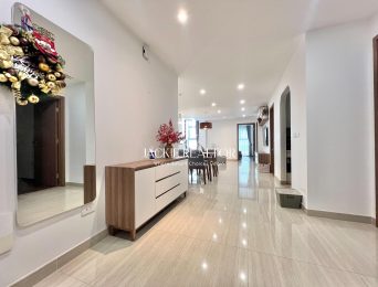 High-end 3-bedroom apartment for rent in The Link Ciputra (4)
