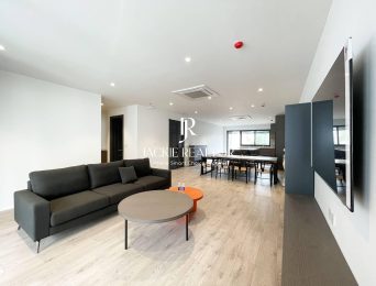 High-end 3-bedroom serviced apartment in Tay Ho for rent (4)