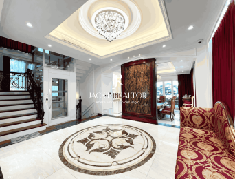 High-end 550-SQM mansion in Vinhomes Riverside for rent (3)