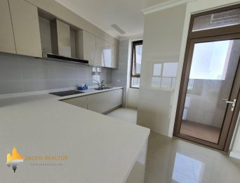 High-floor Starlake apartment for rent at Building 902 (4)