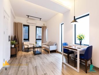Homey 1BD serviced apartment in Tu Hoa Str for rent (3)