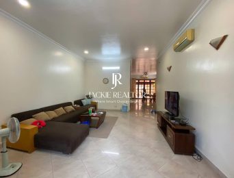 Huge 198-SQM villa for rent at C1 Ciputra (3)