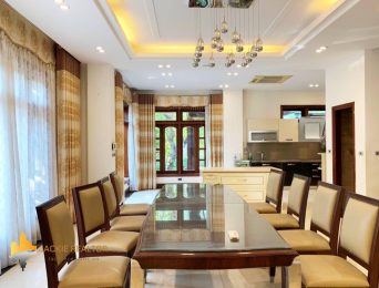 Huge 4BRs isolated villa for rent in Vinhomes Riverside Bang Lang (2)