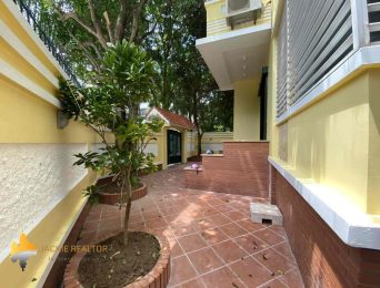 Huge 5BRs villa for rent in Vuon Dao - Peach Garden (3)