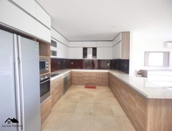 Huge Villa For Rent In Q Block, Ciputra Hanoi (2)