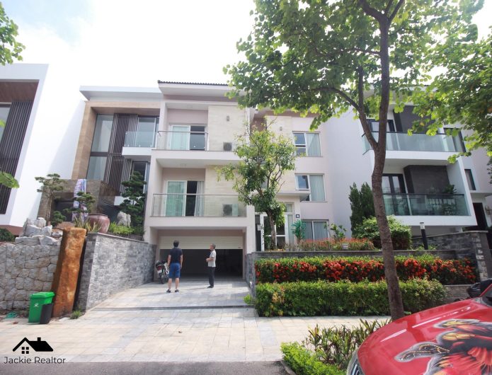 Huge Villa For Rent In Q Block, Ciputra Hanoi (5)