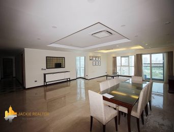 Huge apartment in L2 Ciputra for rent (3)