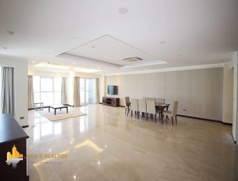 Huge apartment in L2 Ciputra for rent (4)