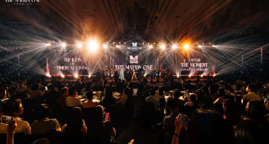 Hundreds of customers were impressed and emotional at the event introducing The Matrix One Premium project