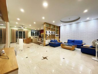 Impressive 4BRs detached house for rent in Vinhomes Riverside Anh Dao (3)