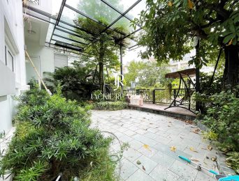 Impressive 4BRs villa for rent in Vinhomes Riverside (2)