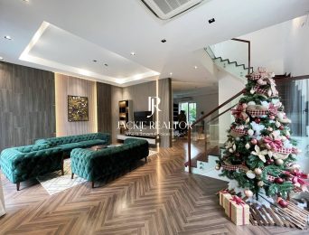 Impressive 4BRs villa for rent in Vinhomes Riverside (5)