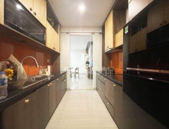 Inexpensive golf-view 114SQM apartment for rent in L4 Ciputra (5)