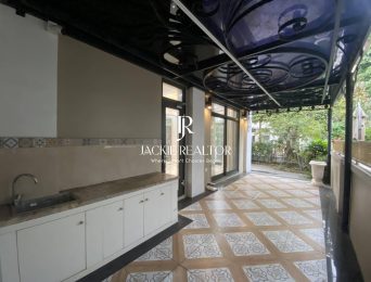 Large 4-bedroom semi-detached house at Starlake for rent (3)