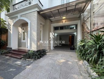 Large 5-bedroom villa for rent in Ciputra Nearby SIS & Hanoi Academy (1)