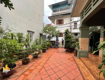 Large garden house for rent at Westlake Tay Ho (4)