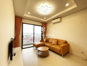 Lovely 2-bedroom apartment at Kosmo Tay Ho for rent (2)