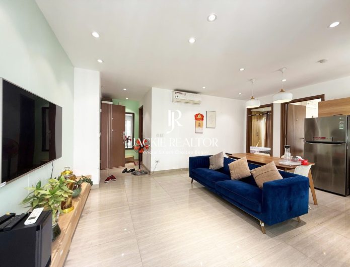 Lovely 2-bedroom apartment in L4 Ciputra for rent (1)