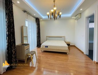 Lovely apartment for rent in E5 Ciputra, near UNIS Hanoi (5)